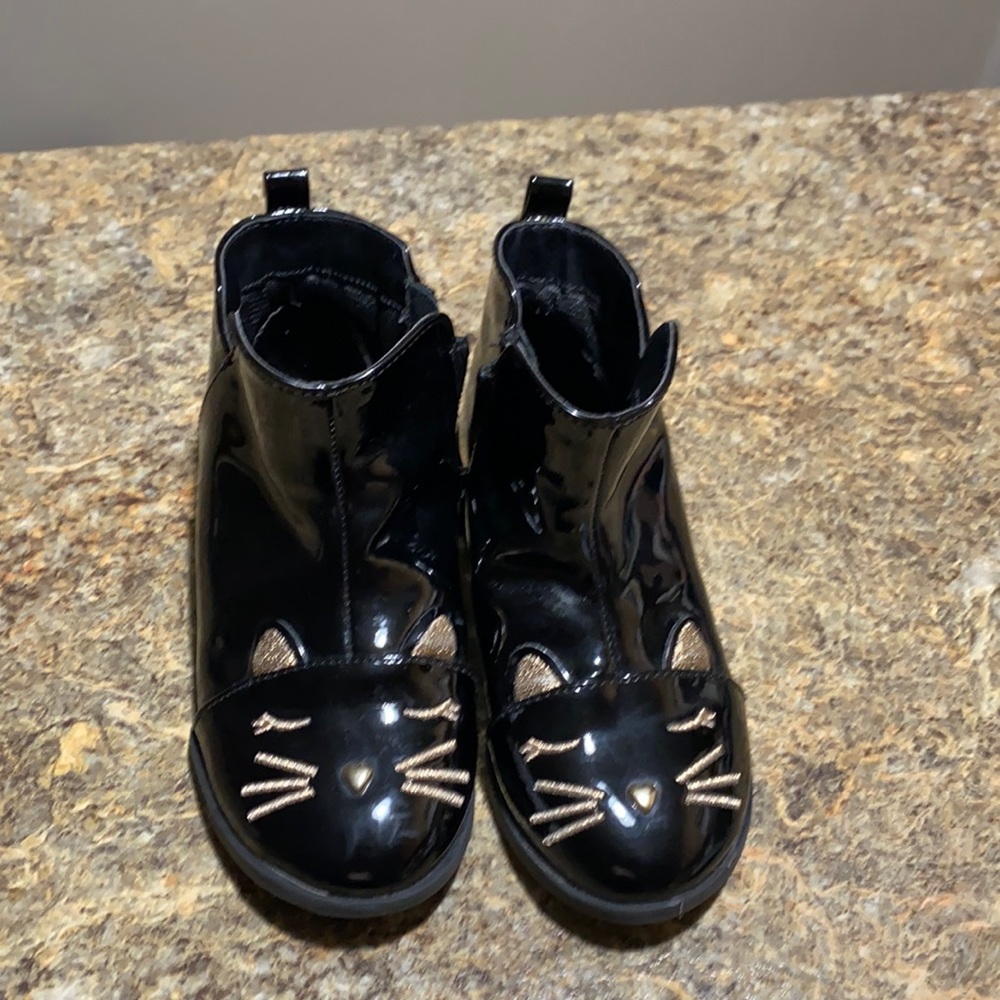 Kid boots